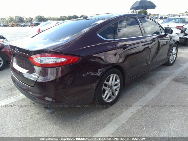 3FA6P0HR1DR381717 - 2013 FORD FUSION SE BURGUNDY photo 4