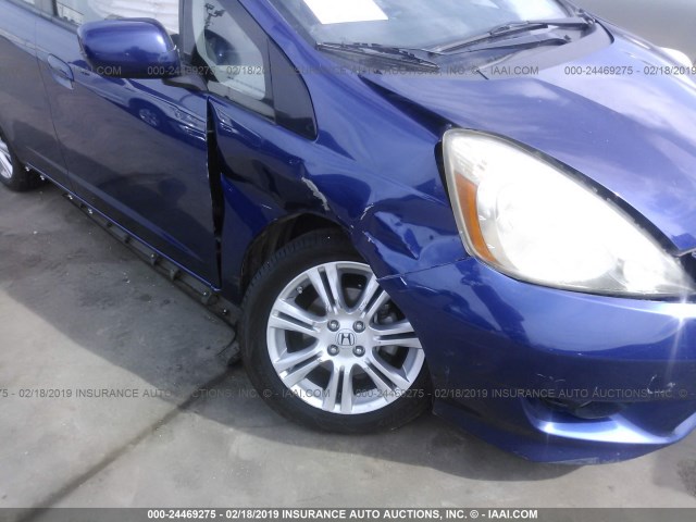 JHMGE8H51BC016559 - 2011 HONDA FIT SPORT BLUE photo 6