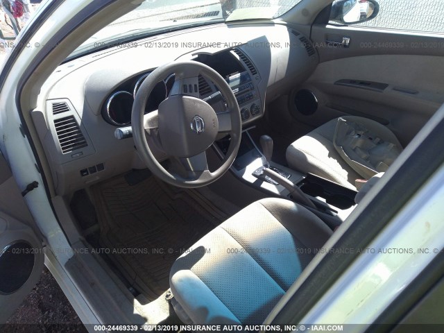 1N4AL11D75C188885 - 2005 NISSAN ALTIMA S/SL WHITE photo 5