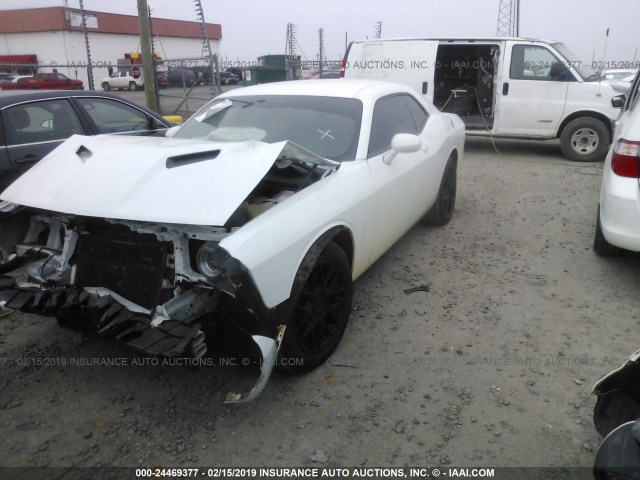 2C3CDZAG0FH833811 - 2015 DODGE CHALLENGER SXT WHITE photo 2