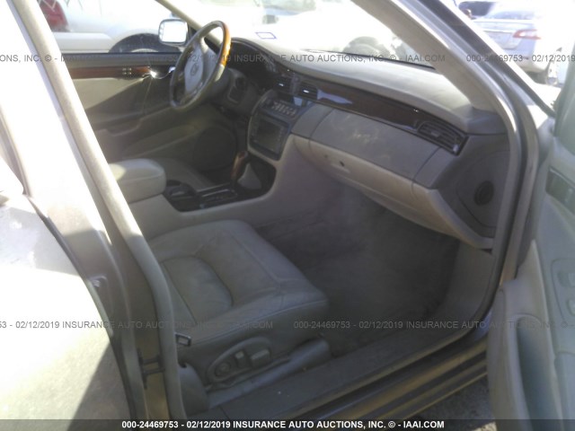 1G6KF57914U128175 - 2004 CADILLAC DEVILLE DTS TAN photo 5