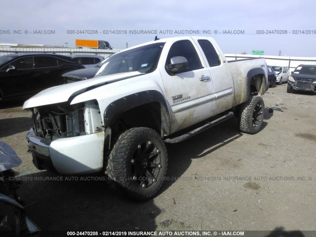 1GCEK29JX9Z292532 - 2009 CHEVROLET SILVERADO K1500 LT WHITE photo 2