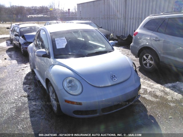 3VWRG3AG4AM011854 - 2010 VOLKSWAGEN NEW BEETLE Hellblau Foto 1