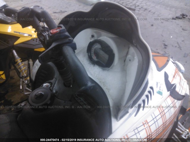 4UF09SNWX9T117880 - 2009 ARCTIC CAT SNOWPRO 1000  白色 照片 5