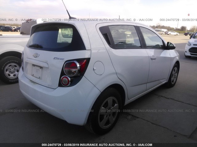 1G1JA6SH4E4134428 - 2014 CHEVROLET SONIC LS 白色 照片 4
