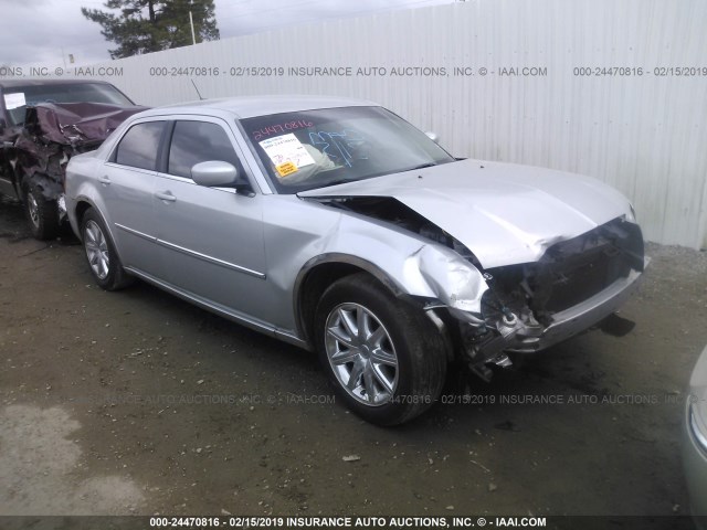 2C3KA33G68H262424 - 2008 CHRYSLER 300 LIMITED SILVER photo 1