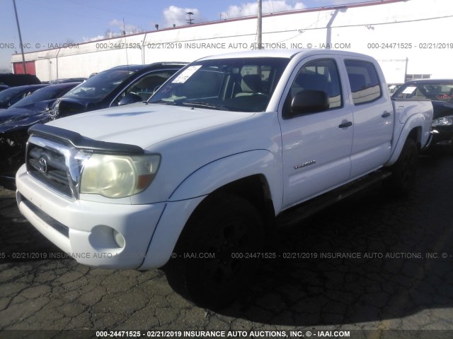 5TELU42N45Z065118 - 2005 TOYOTA TACOMA DOUBLE CAB 白色 照片 2