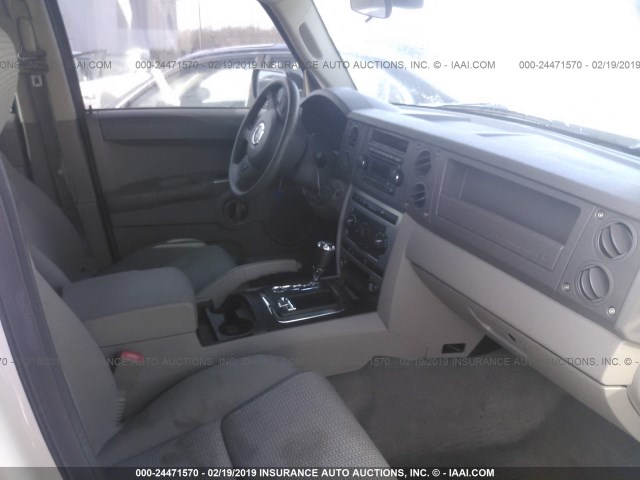 1J8HG48N26C221444 - 2006 JEEP COMMANDER 白色 照片 5
