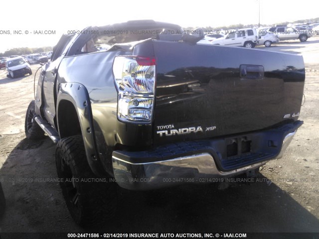 5TFDW5F14AX098469 - 2010 TOYOTA TUNDRA CREWMAX SR5 BLACK photo 3