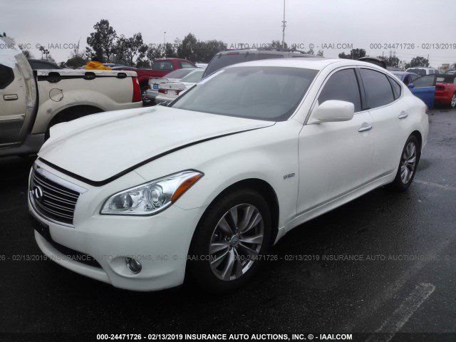 JN1EY1AP8CM910592 - 2012 INFINITI M35H WHITE photo 2