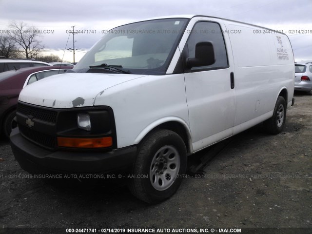 1GCSGAFX4C1115214 - 2012 CHEVROLET EXPRESS G1500  WHITE photo 2