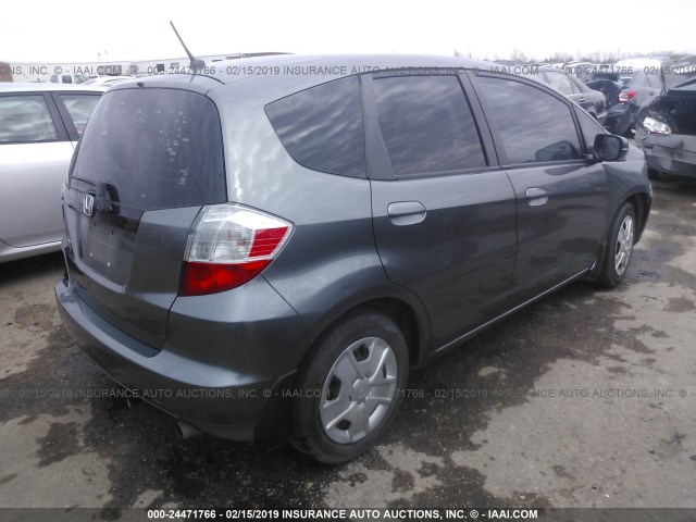 JHMGE8H36DC082901 - 2013 HONDA FIT GRAY photo 4