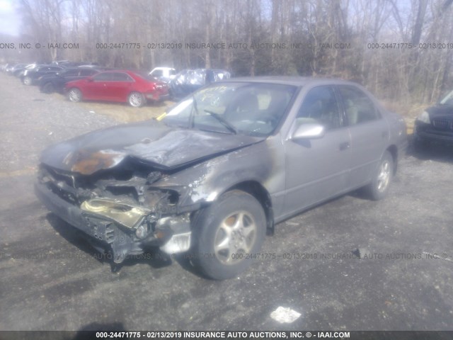 4T1BG22K3WU262641 - 1998 TOYOTA CAMRY CE/LE/XLE BEIGE photo 2