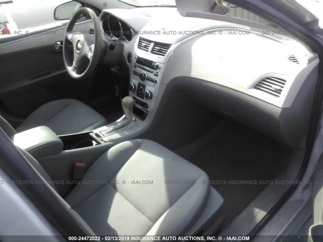 1G1ZC5E1XBF393155 - 2011 CHEVROLET MALIBU 1LT ვერცხლისფერი ფოტო 5
