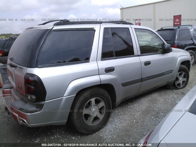 1GNDS13SX42297388 - 2004 CHEVROLET TRAILBLAZER LS/LT SILVER photo 4