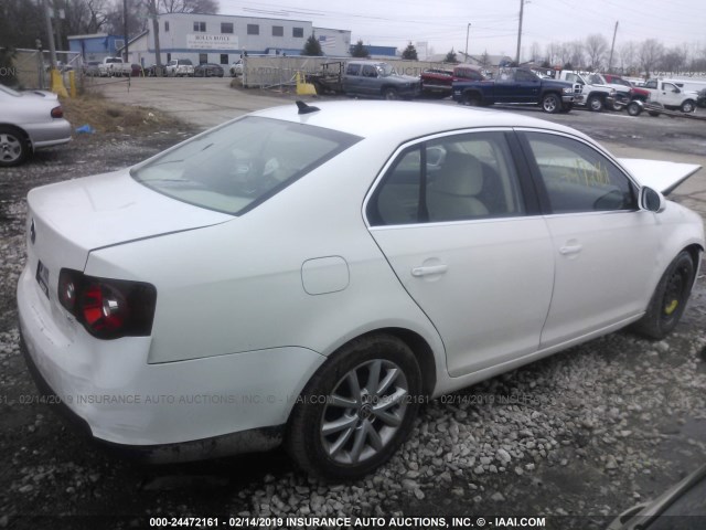 3VWRZ7AJ6AM030175 - 2010 VOLKSWAGEN JETTA SE/SEL WHITE photo 4