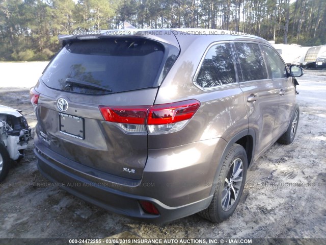 5TDKZRFH6HS234507 - 2017 TOYOTA HIGHLANDER SE/XLE BROWN photo 4