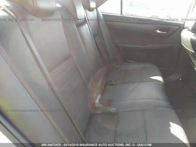 4T1BF1FK0FU098496 - 2015 TOYOTA CAMRY LE/XLE/SE/XSE WHITE photo 8