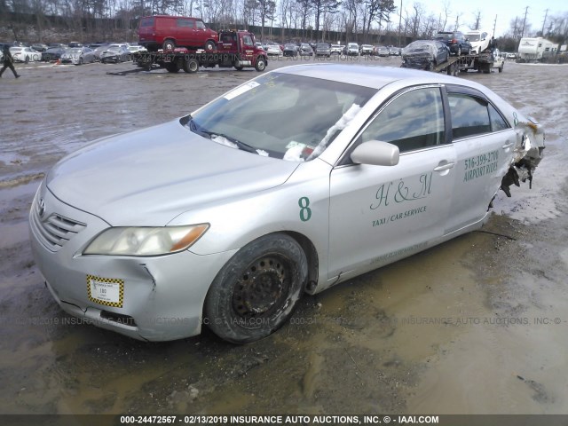 JTNBE46K273106562 - 2007 TOYOTA CAMRY NEW GENERAT CE/LE/XLE/SE SILVER photo 2