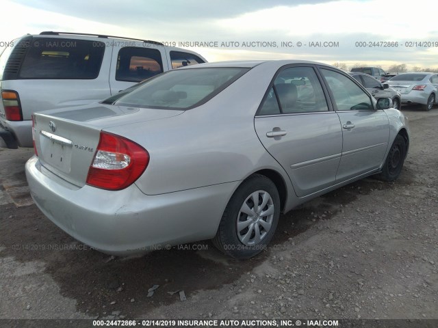 4T1BE32K04U369266 - 2004 TOYOTA CAMRY LE/XLE/SE SILVER photo 4