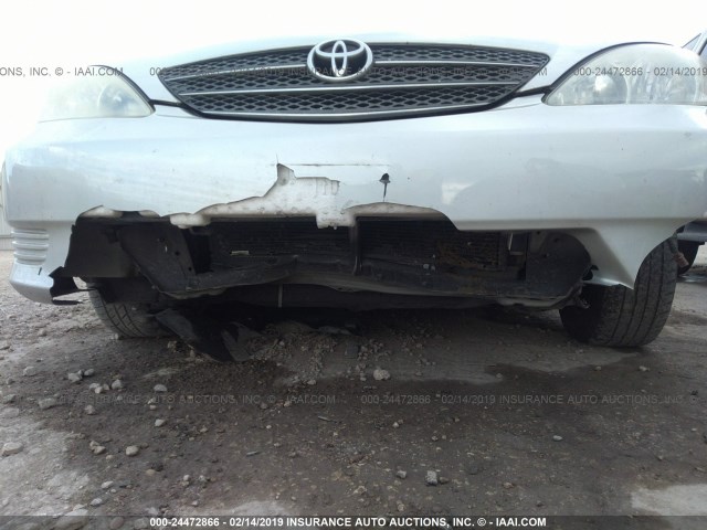 4T1BE32K04U369266 - 2004 TOYOTA CAMRY LE/XLE/SE SILVER photo 6