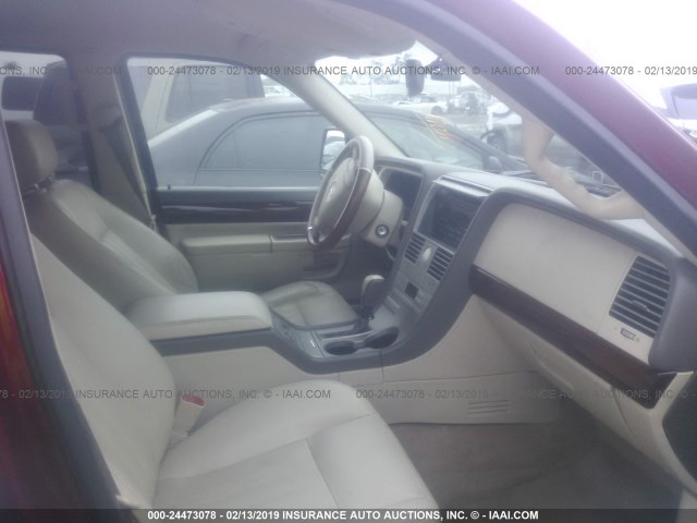 5LMEU68H14ZJ30046 - 2004 LINCOLN AVIATOR 红色 照片 5