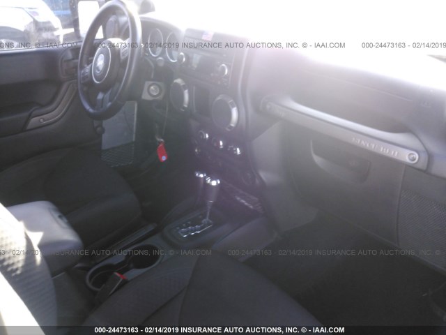 1C4AJWAG2EL214350 - 2014 JEEP WRANGLER SPORT BLACK photo 5