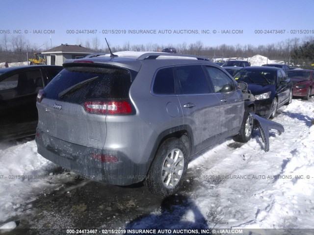 1C4PJMCB6JD614707 - 2018 JEEP CHEROKEE LATITUDE SILVER photo 4