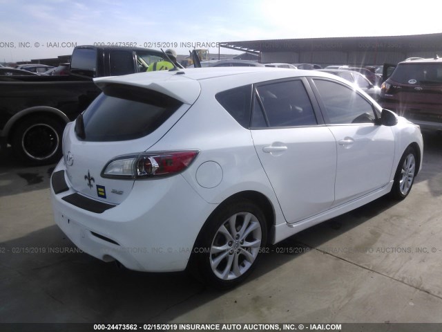 JM1BL1H57A1206336 - 2010 MAZDA 3 S WHITE photo 4