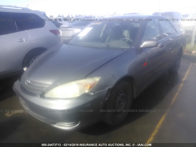 4T1BE32K34U858423 - 2004 TOYOTA CAMRY LE/XLE/SE GRAY photo 2
