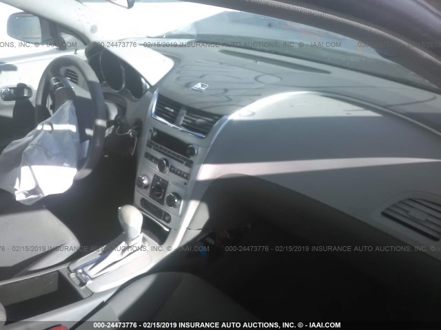 1G1ZG57B28F243091 - 2008 CHEVROLET MALIBU LS SILVER photo 5