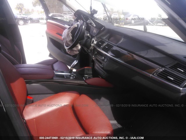 5UXFG2C55DL788009 - 2013 BMW X6 XDRIVE35I Qara foto 5