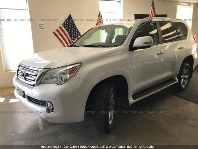 JTJBM7FX4B5022175 - 2011 LEXUS GX WHITE photo 6