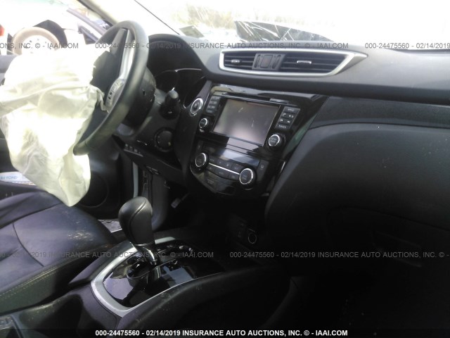 5N1AT2MV1FC888077 - 2015 NISSAN ROGUE S/SL/SV WHITE photo 5