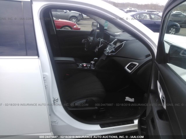 2GKALMEK0D6226392 - 2013 GMC TERRAIN SLE WHITE photo 5