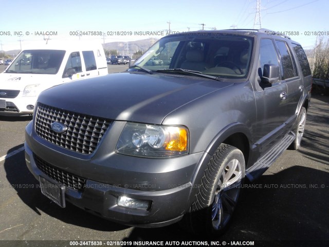 1FMFU19535LA52243 - 2005 FORD EXPEDITION LIMITED GRAY photo 2