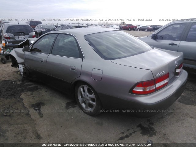 JT8BF28G4Y5094062 - 2000 LEXUS ES 300 GRAY photo 3