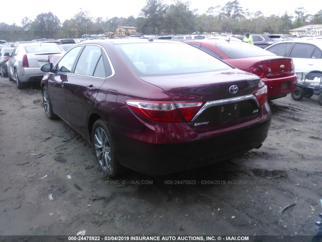 4T1BF1FKXGU531324 - 2016 TOYOTA CAMRY LE/XLE/SE/XSE RED photo 3