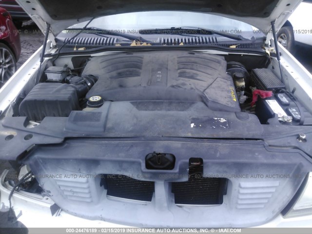 5LMEU88H94ZJ32218 - 2004 LINCOLN AVIATOR 白色 照片 10