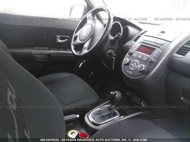 KNDJT2A6XD7583426 - 2013 KIA SOUL +/!/SPORT BLACK photo 5