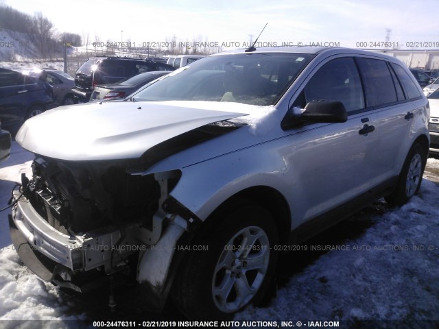 2FMDK3G99DBA04369 - 2013 FORD EDGE SE SILVER photo 2