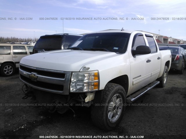 3GCPKSE37BG231922 - 2011 CHEVROLET SILVERADO K1500 LT WHITE photo 2