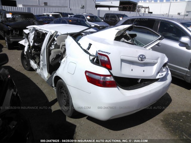 4T4BE46K89R059802 - 2009 TOYOTA CAMRY SE/LE/XLE WHITE photo 3