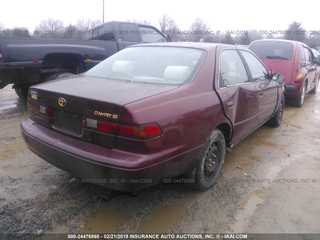 4T1BG22K3XU398933 - 1999 TOYOTA CAMRY CE/LE/XLE 勃艮第红 照片 4
