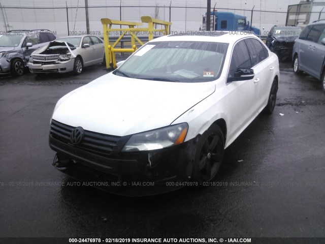 1VWBP7A39DC068899 - 2013 VOLKSWAGEN PASSAT SE WHITE photo 6