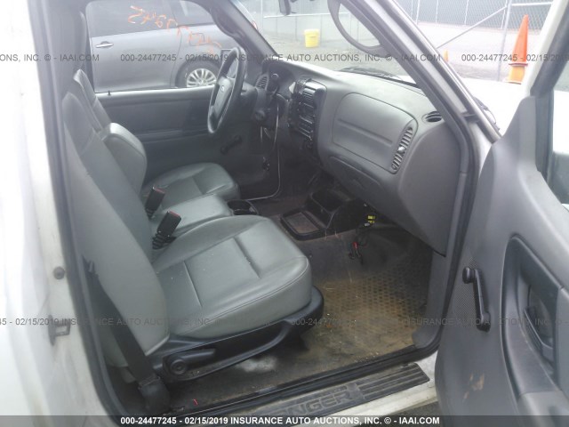 1FTKR1AD5BPA93677 - 2011 FORD RANGER WHITE photo 5