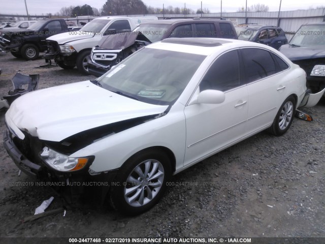 KMHFC46F76A130330 - 2006 HYUNDAI AZERA SE/LIMITED WHITE photo 2