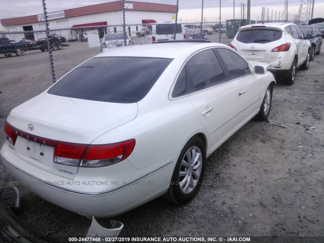 KMHFC46F76A130330 - 2006 HYUNDAI AZERA SE/LIMITED WHITE photo 4