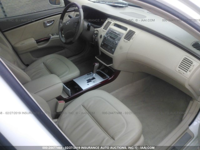 KMHFC46F76A130330 - 2006 HYUNDAI AZERA SE/LIMITED WHITE photo 5