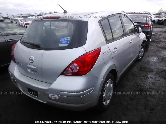 3N1BC13E48L375405 - 2008 NISSAN VERSA S/SL SILVER photo 4